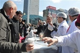 MHP`den günün anısına Çorba-Ekmek