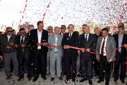 Başarılı projeyi İktidara ders vererek açtılar 